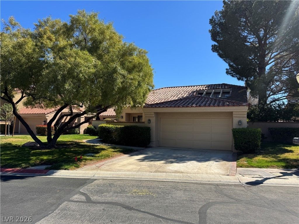 7565 Spanish Bay Drive, Las Vegas, NV 89113