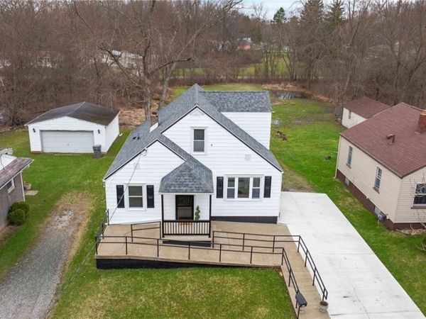 2526 Stocker Avenue , Youngstown, OH 44505