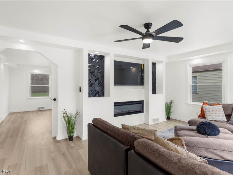 2526 Stocker Avenue , Youngstown, OH 44505 Photo 10