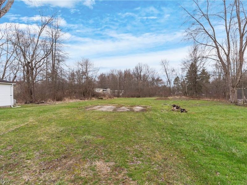 2526 Stocker Avenue , Youngstown, OH 44505 Photo 32