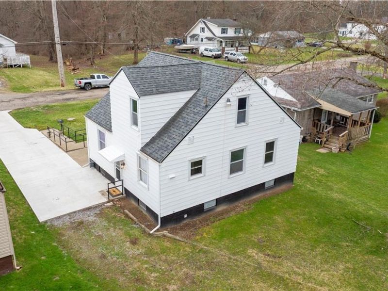 2526 Stocker Avenue , Youngstown, OH 44505 Photo 8