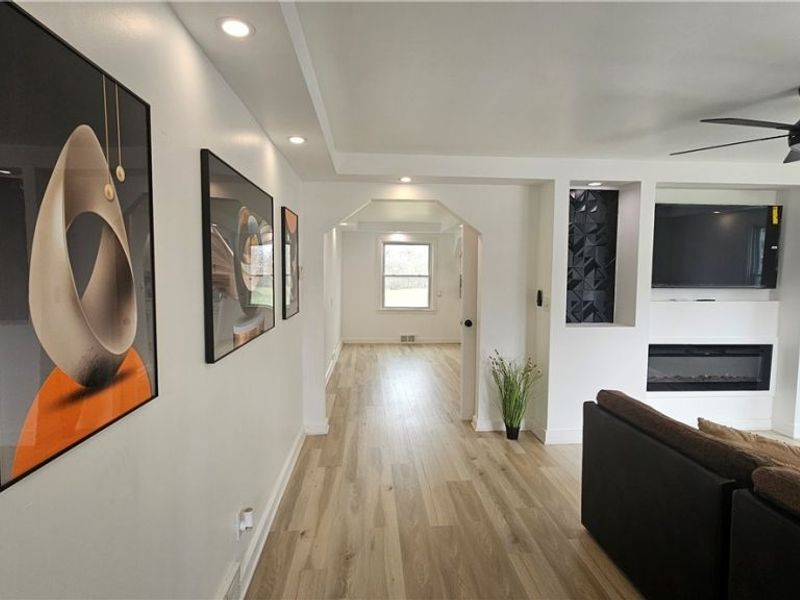 2526 Stocker Avenue , Youngstown, OH 44505 Photo 9