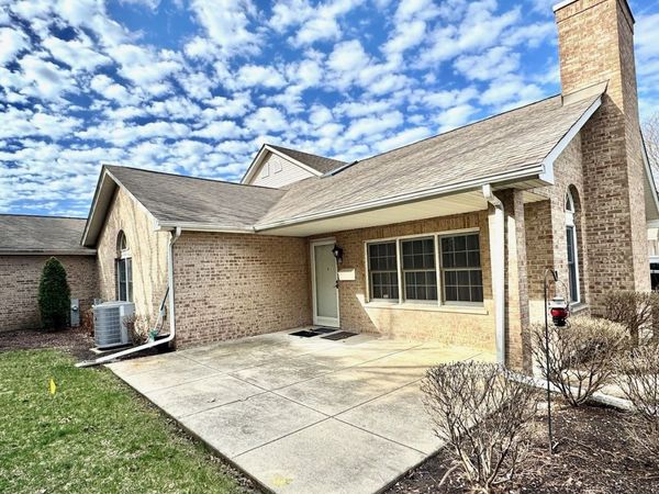 403 Feldner Court, Palos Heights, IL 60463