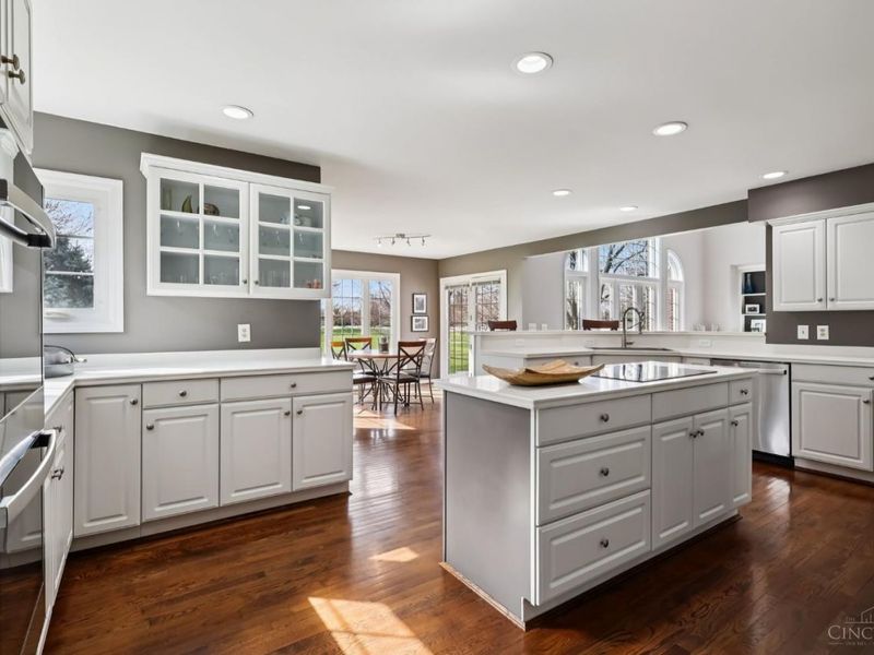 7389 Saint Ives Place, West Chester, OH 45069 Photo 13