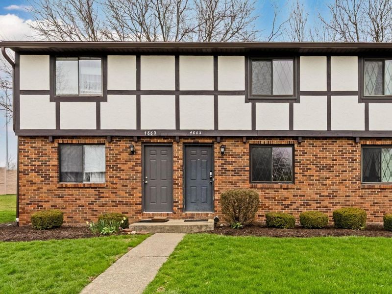 4882 Berryhill Court, Columbus, OH 43230 Photo 1