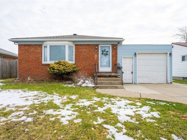 65 Dania Drive, Buffalo, NY 14225