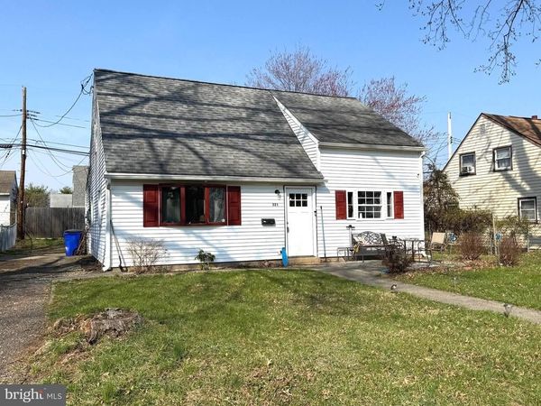 321 W CHESTNUT STREET, POTTSTOWN, PA 19464