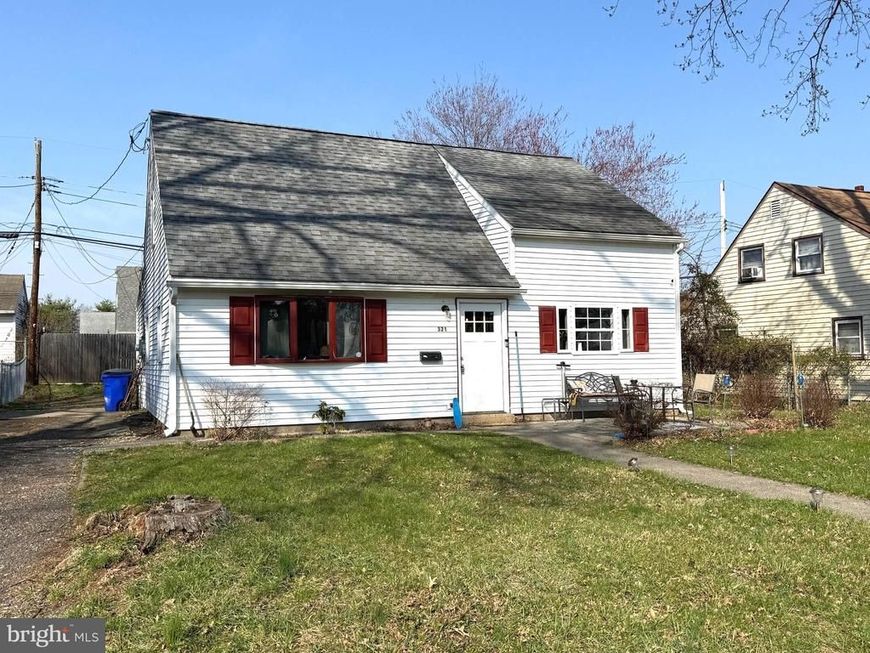 321 W Chestnut Street, Pottstown, PA 19464 Main Photo