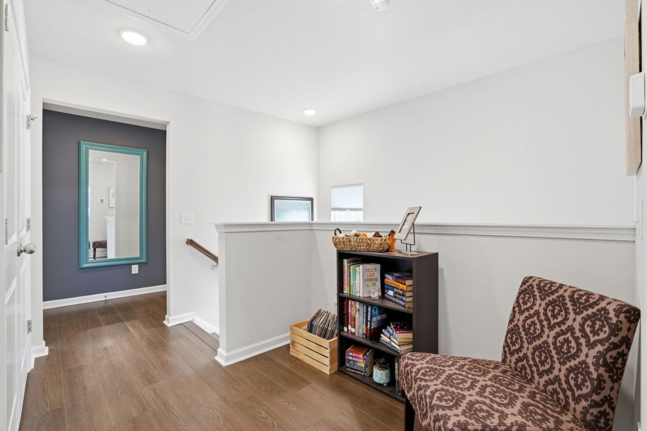 139 Winding River Drive Photo 14