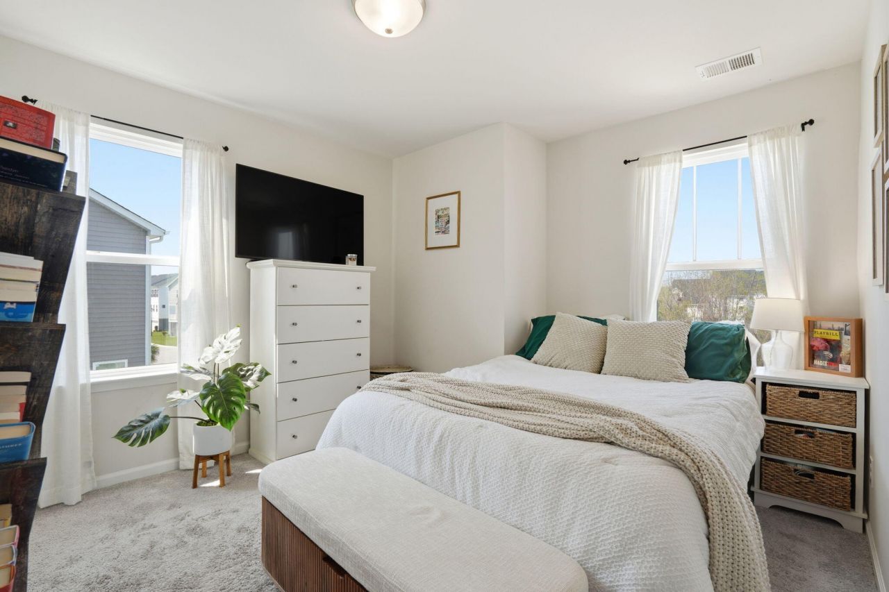 139 Winding River Drive Photo 18