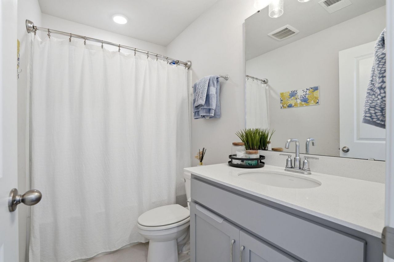 139 Winding River Drive Photo 19