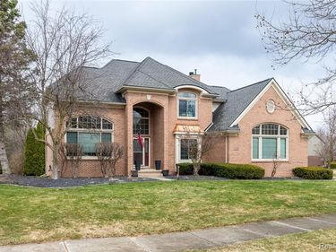 22426 Moorgate Street, Novi, MI 48374