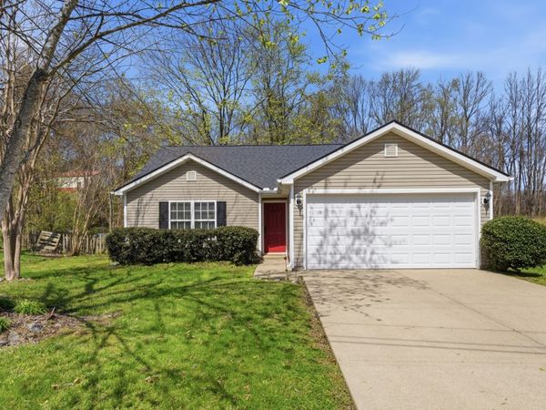 1013 Chelsea Dr, Goodlettsville, TN 37072