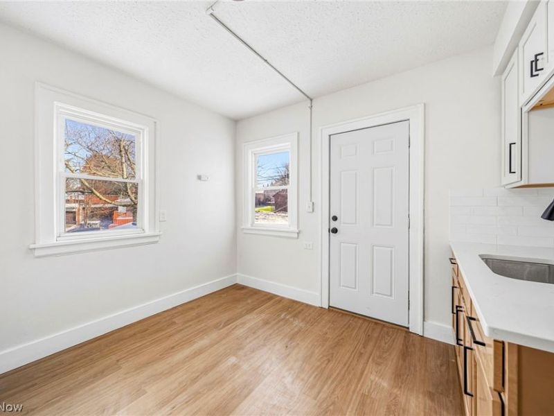 8614 Bancroft Avenue , Cleveland, OH 44105 Photo 13