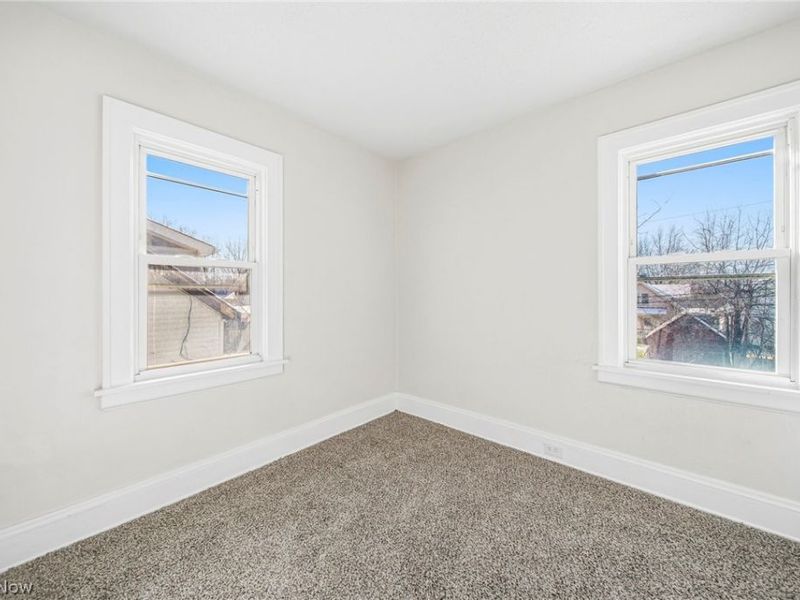 8614 Bancroft Avenue , Cleveland, OH 44105 Photo 17