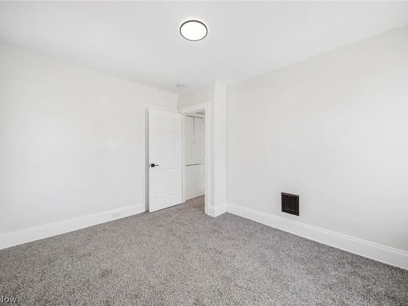 8614 Bancroft Avenue , Cleveland, OH 44105 Photo 20