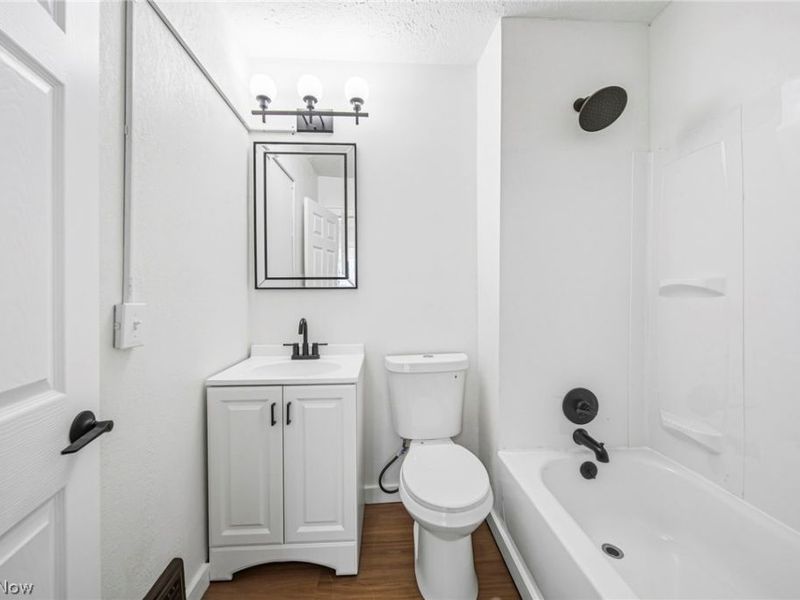 8614 Bancroft Avenue , Cleveland, OH 44105 Photo 23