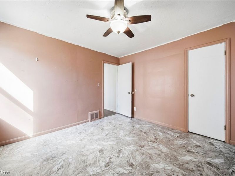 406 E 274th Street, Euclid, OH 44132 Photo 14