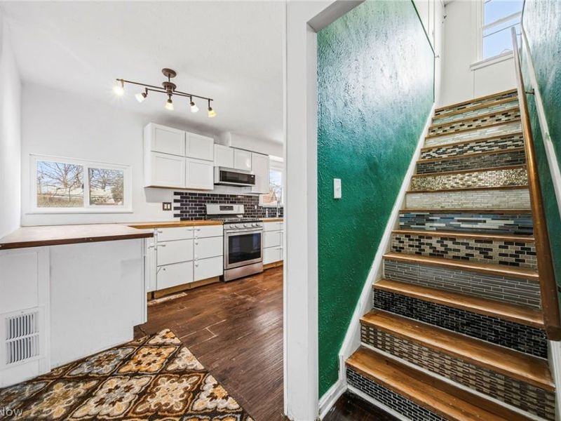 406 E 274th Street, Euclid, OH 44132 Photo 18