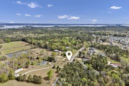 421 & 0 Shore Road  photo 4