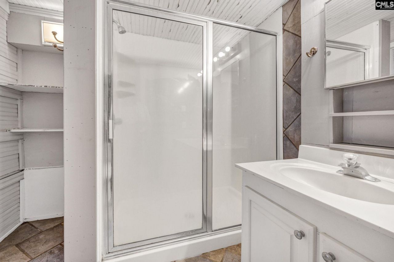 421 & 0 Shore Road  Photo 41