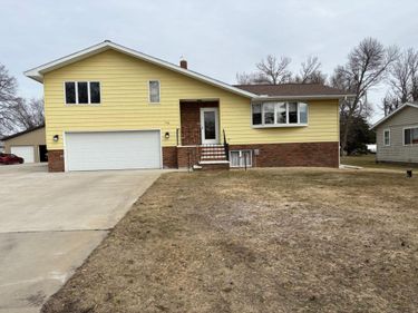 106 4th Street N, Hoffman, MN 56339