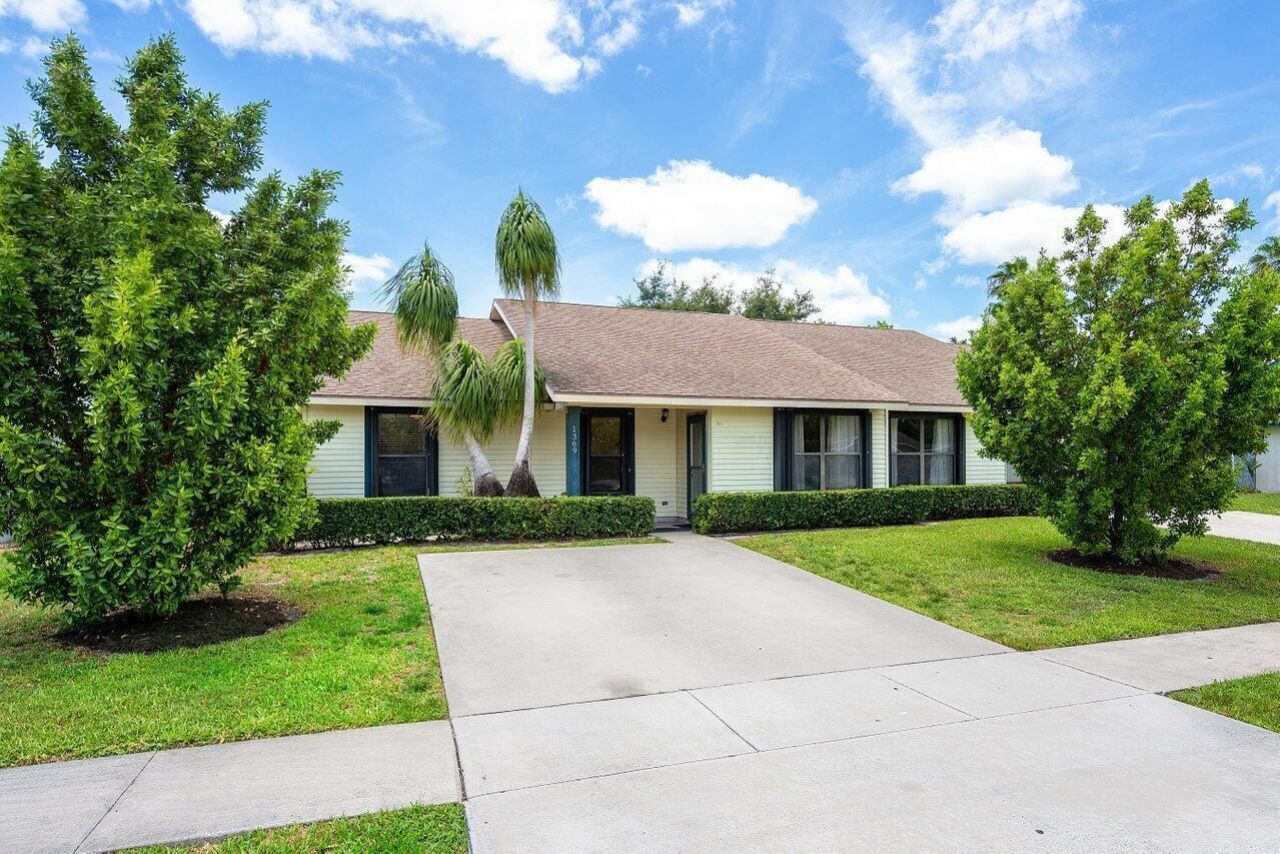 1369 Riverside Circle, Wellington, FL 33414 Photo