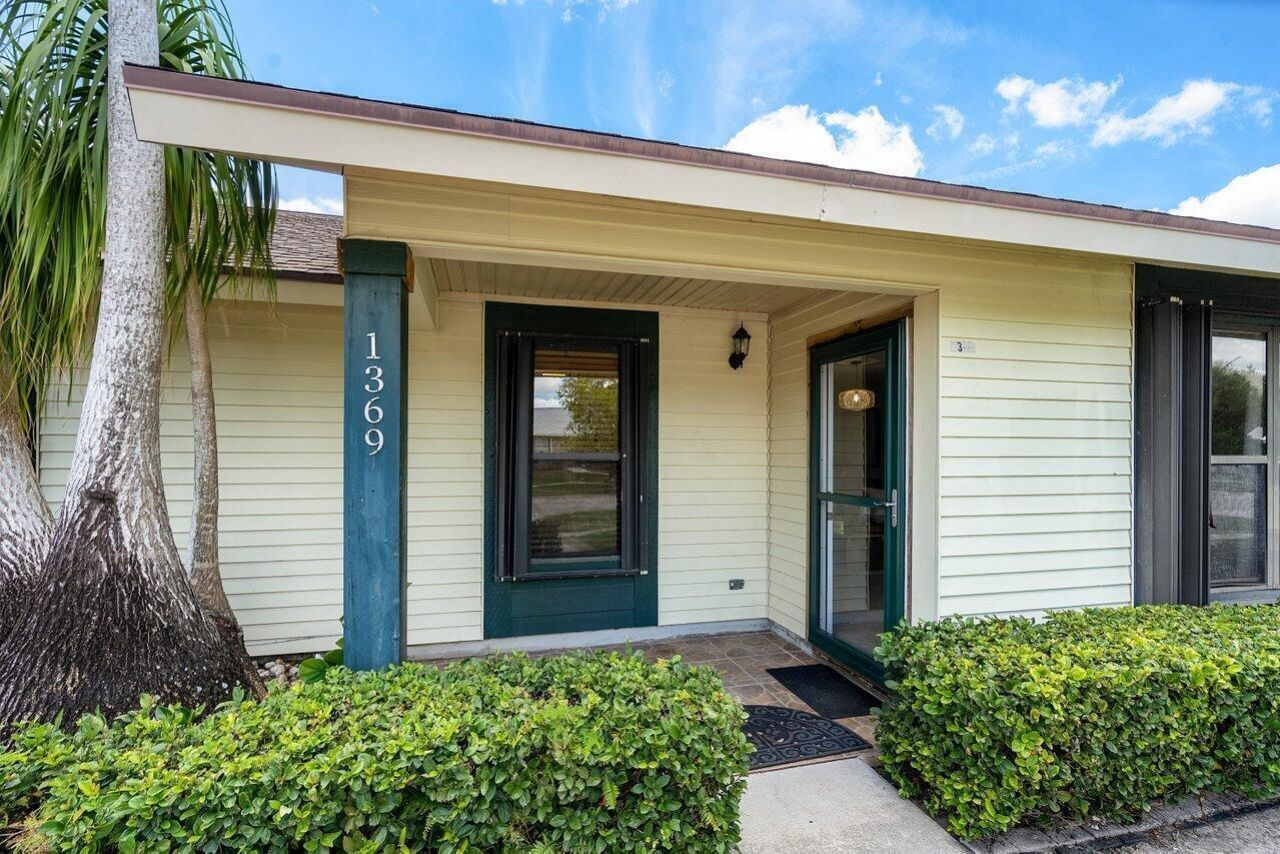 1369 Riverside Circle, Wellington, FL 33414 Photo