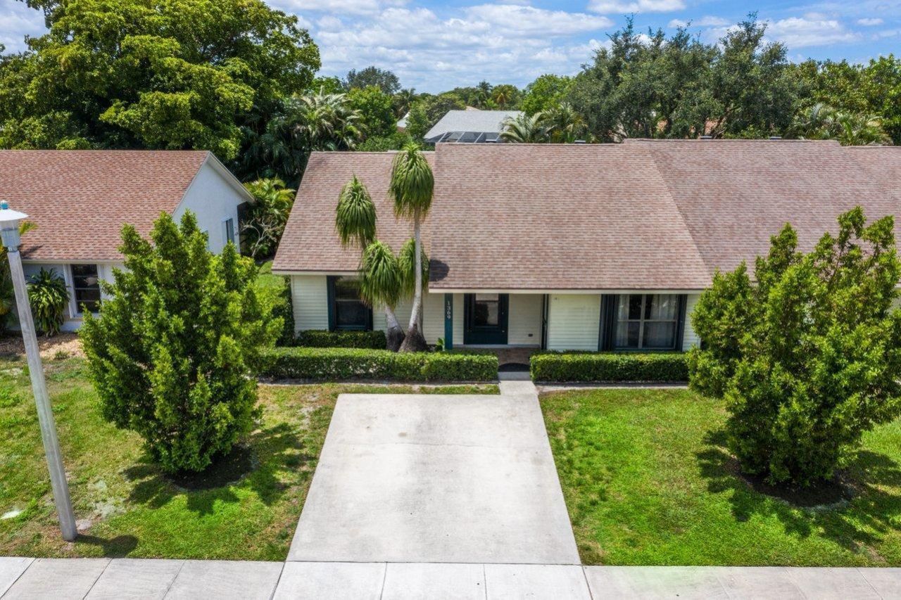 1369 Riverside Circle, Wellington, FL 33414 Photo