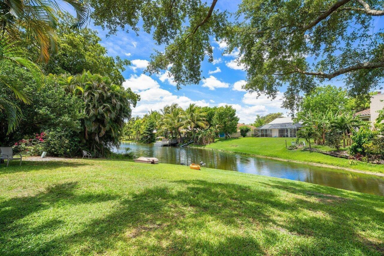 1369 Riverside Circle, Wellington, FL 33414 Photo