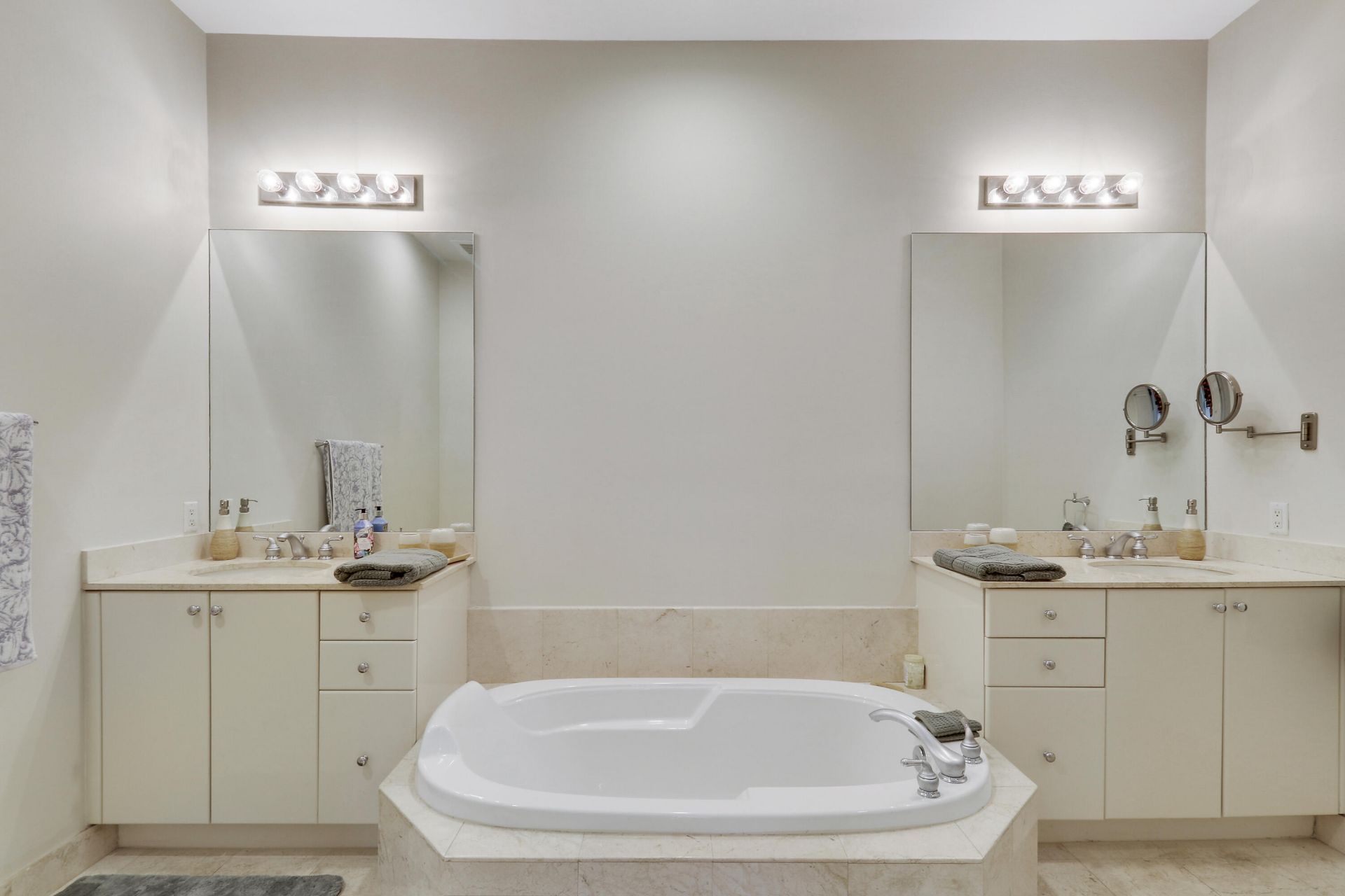 801 S Olive Avenue, Unit 223, West Palm Beach, FL 33401 Photo