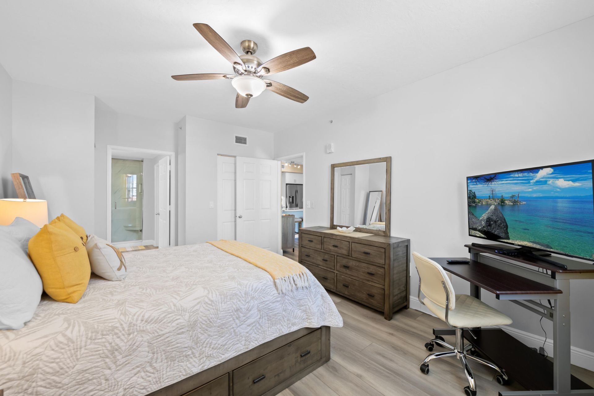 720 S Sapodilla Avenue S, Unit 502, West Palm Beach, FL 33401 Photo