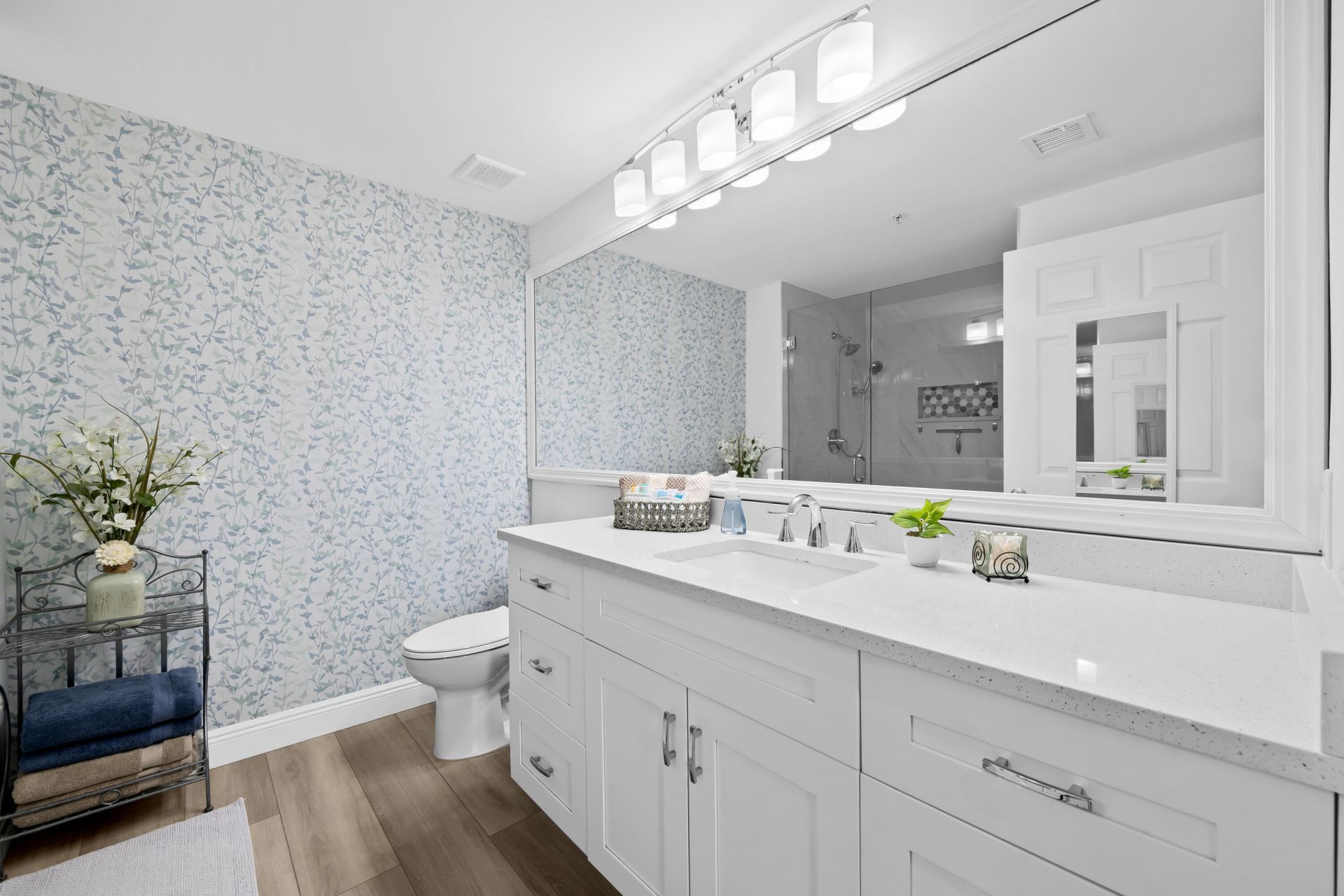 720 S Sapodilla Avenue S, Unit 502, West Palm Beach, FL 33401 Photo