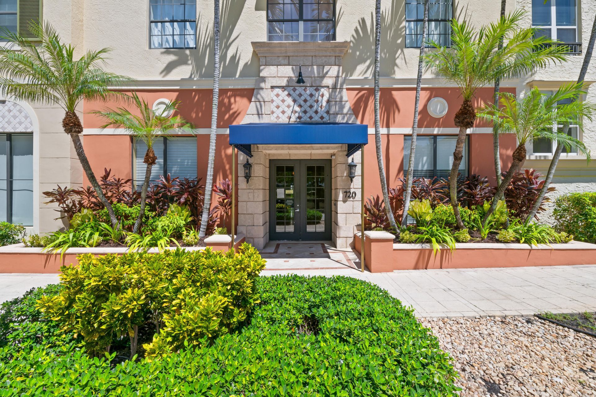 720 S Sapodilla Avenue S, Unit 502, West Palm Beach, FL 33401 Photo