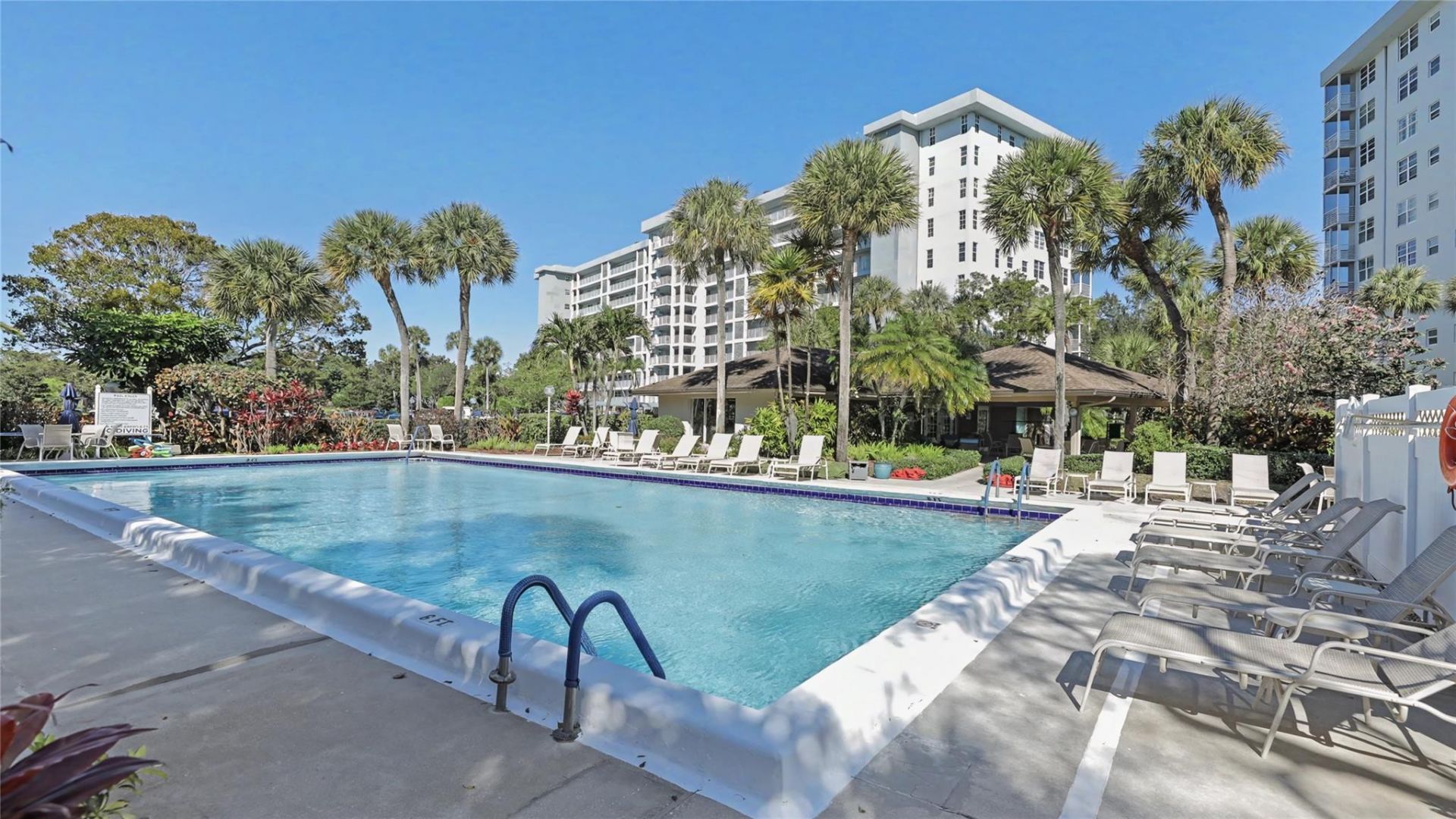 625 Oaks Drive, Unit 808, Pompano Beach, FL 33069 Photo