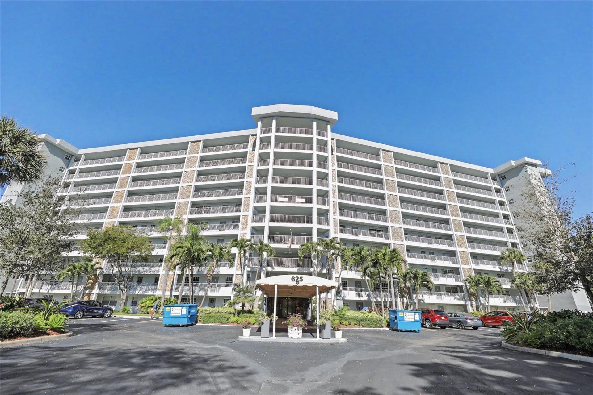 625 Oaks Drive, Unit 808, Pompano Beach, FL 33069 Photo