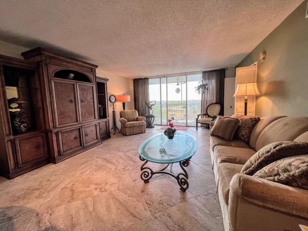 3080 N Course Drive, Unit 601, Pompano Beach, FL 33069