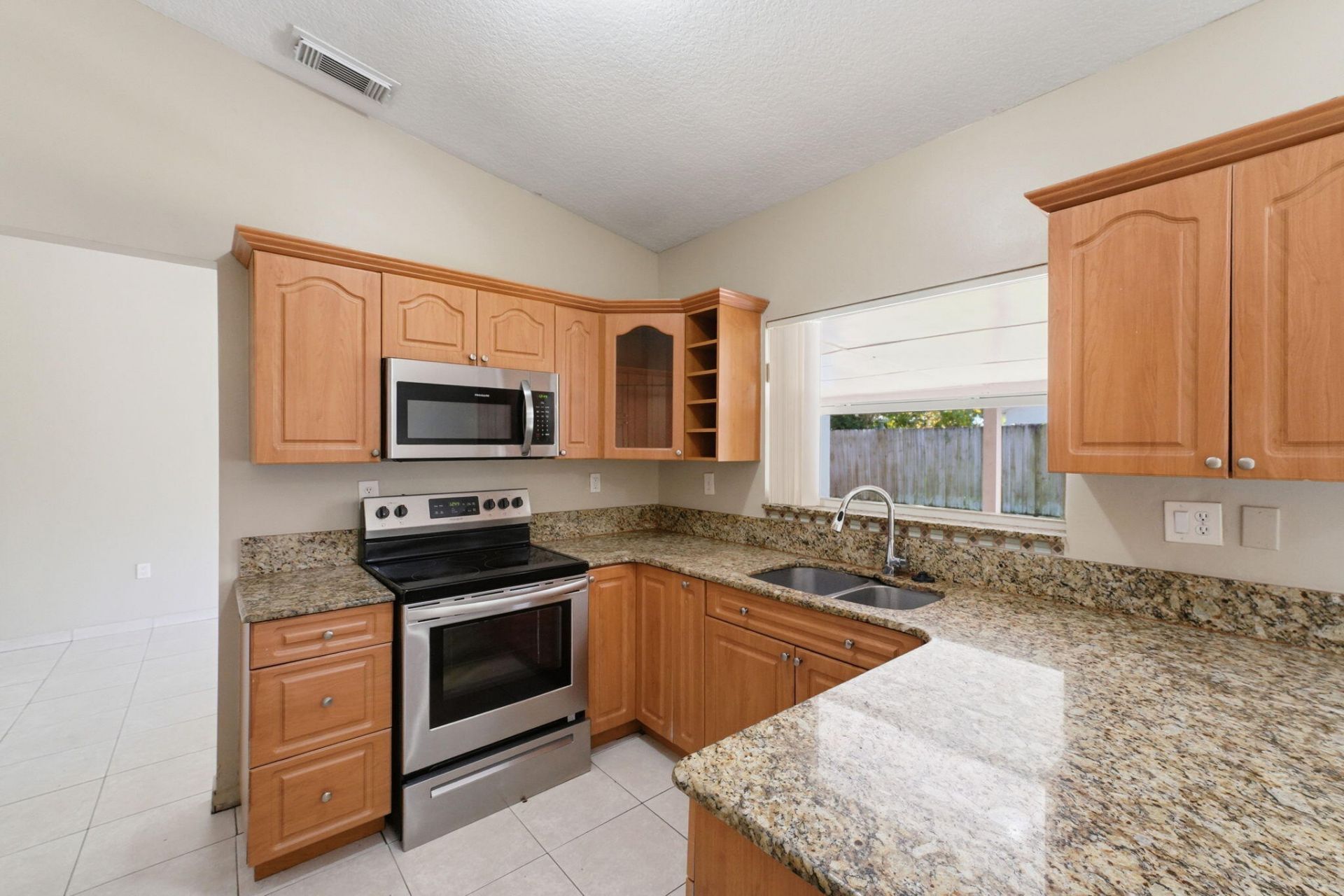 14490 SW 174th Terrace, Miami, FL 33177 Photo