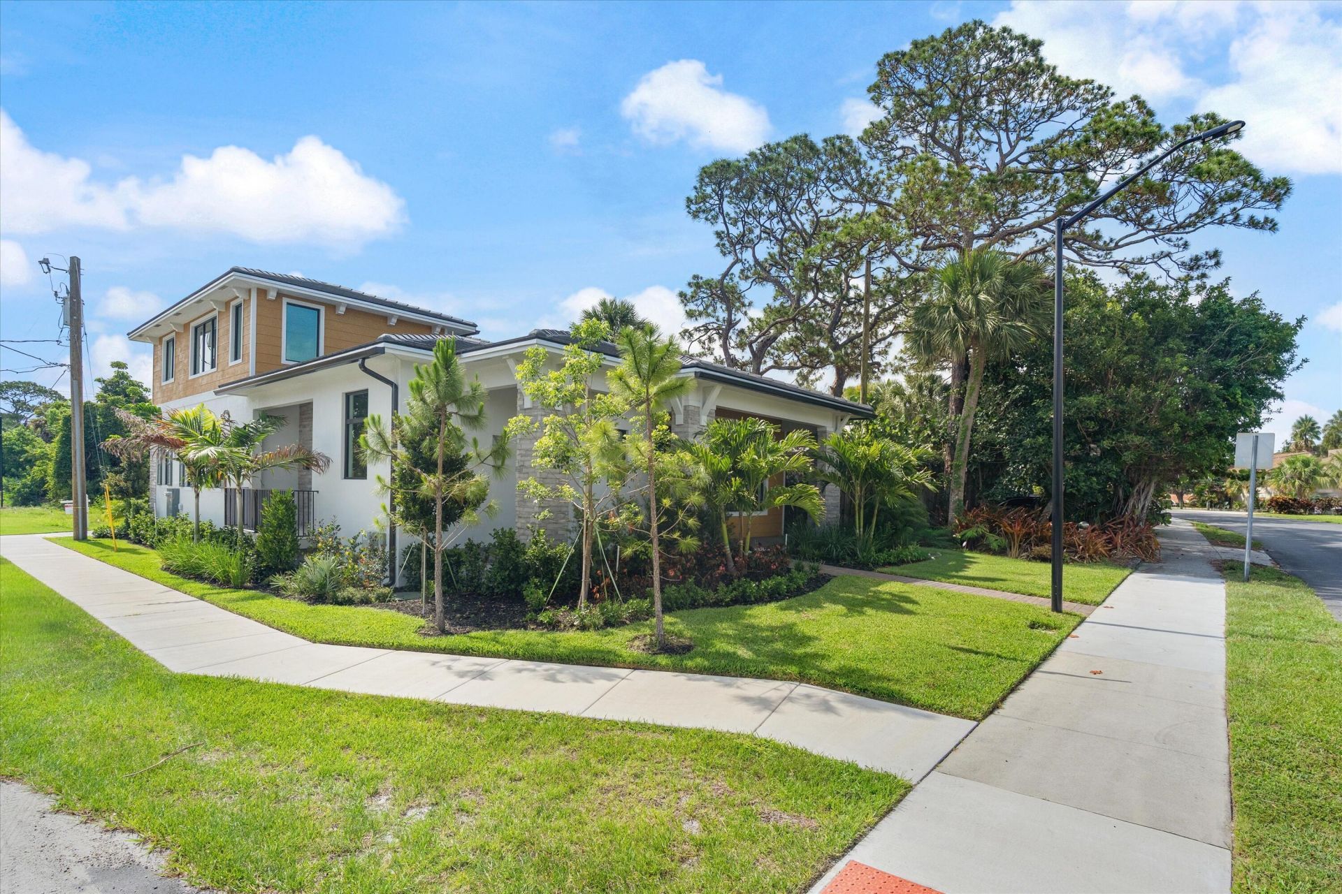 432 NW North River Drive, Stuart, FL 34994 Photo