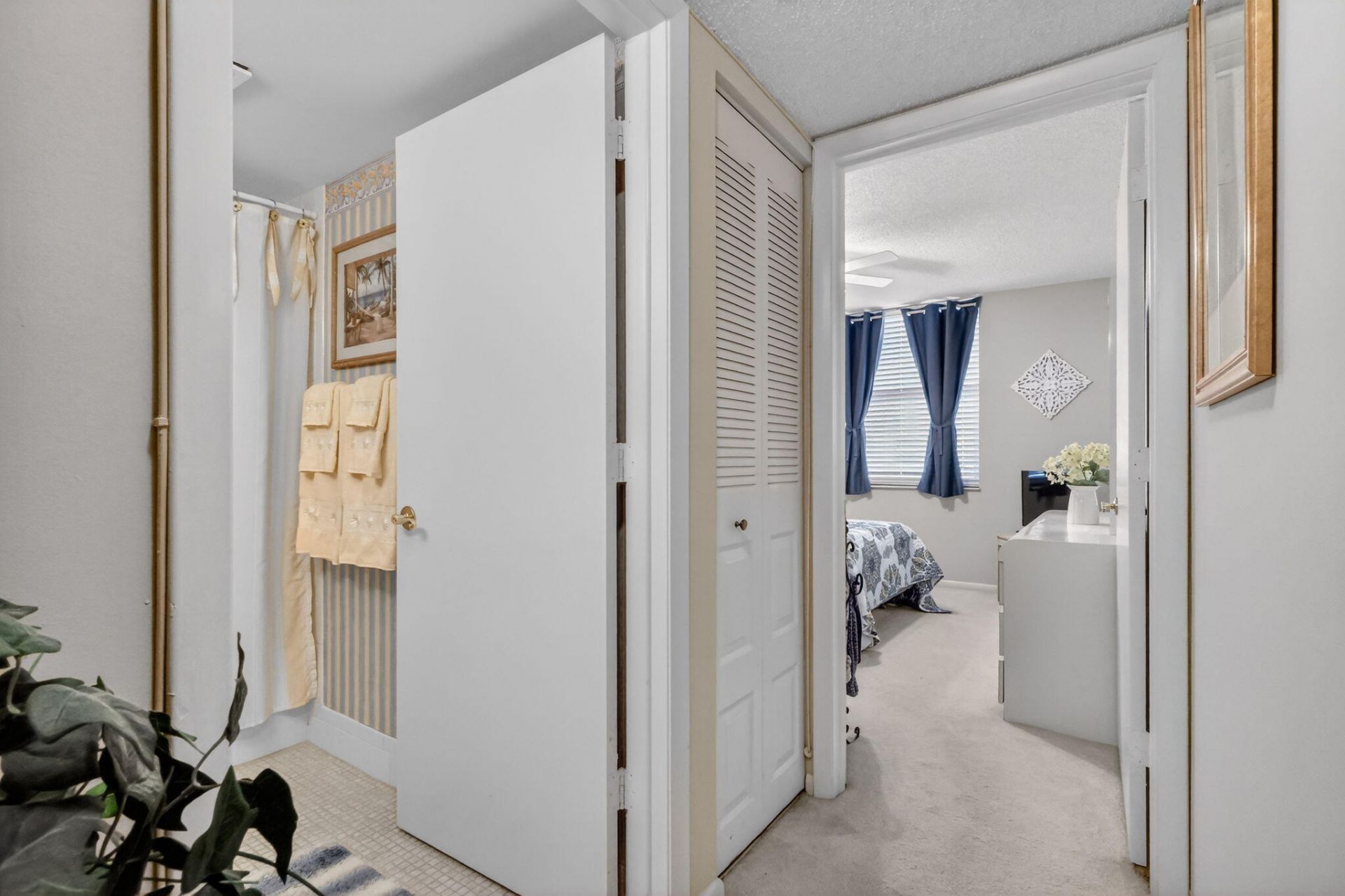 9 Willowbrook Lane, Unit 202, Delray Beach, FL 33446 Photo