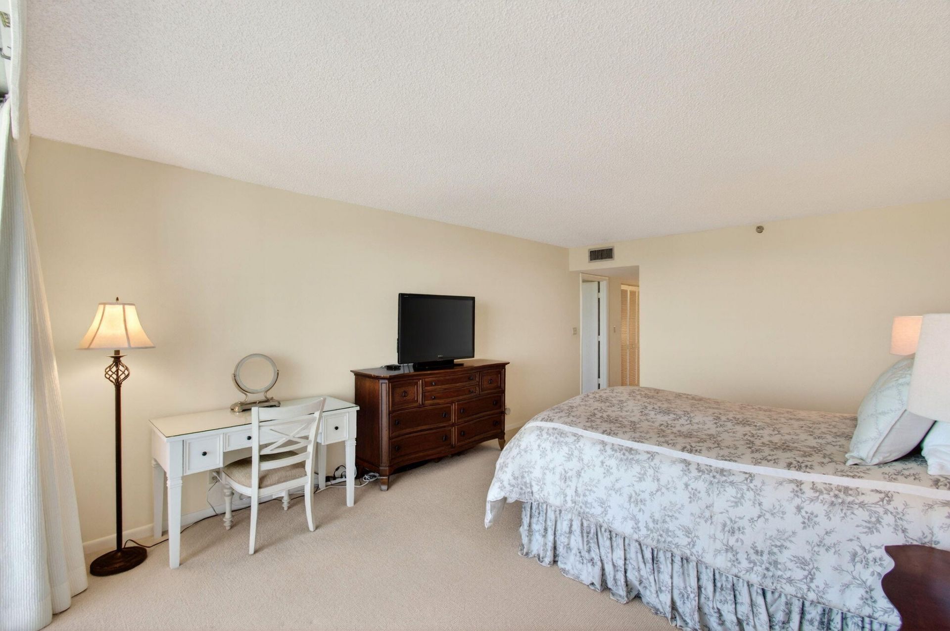 4740 S Ocean Boulevard, Unit 702, Highland Beach, FL 33487 Photo