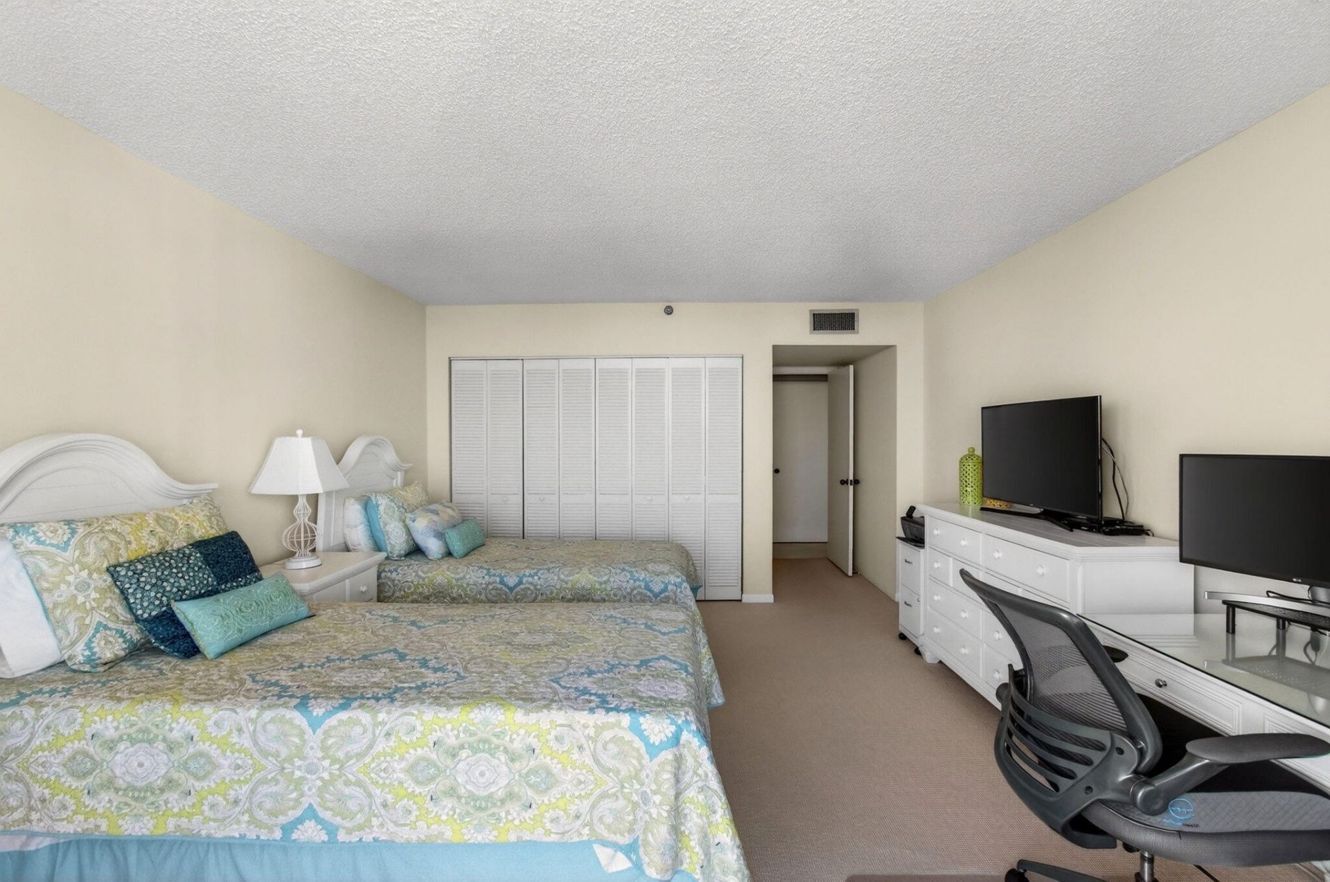 4740 S Ocean Boulevard, Unit 702, Highland Beach, FL 33487 Photo