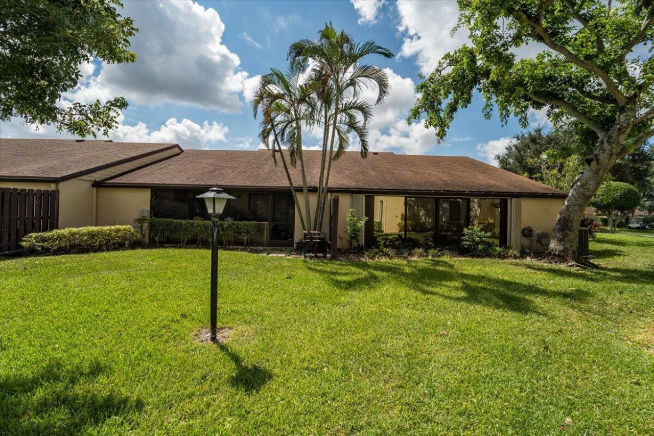 630 Sea Pine Way I, Unit A, Greenacres, FL 33415 Photo