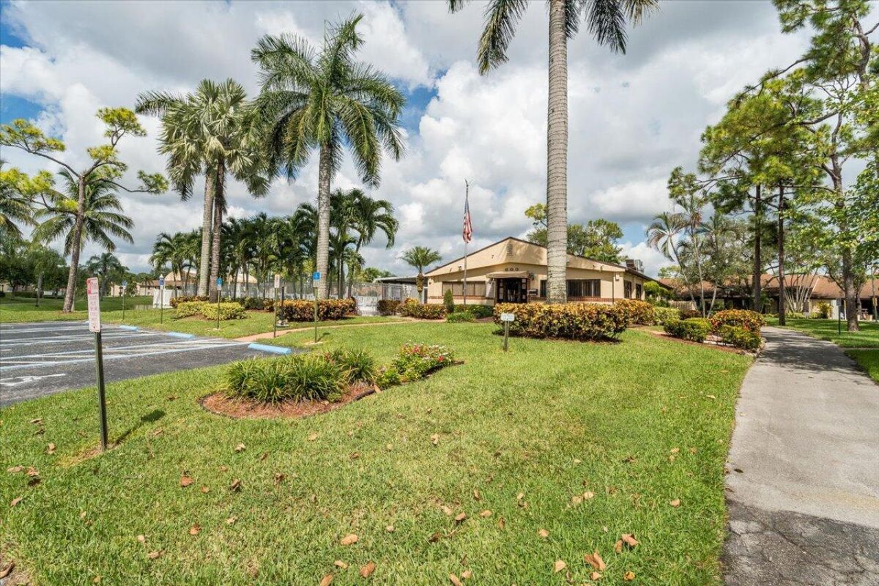 630 Sea Pine Way I, Unit A, Greenacres, FL 33415 Photo