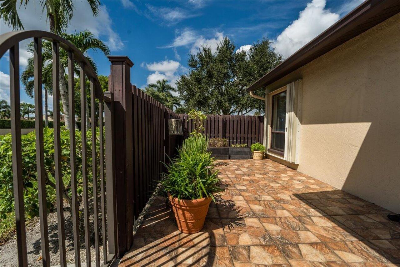 630 Sea Pine Way I, Unit A, Greenacres, FL 33415 Photo