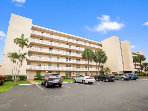 101 SE 3rd Avenue, Unit 605, Dania Beach, FL 33004