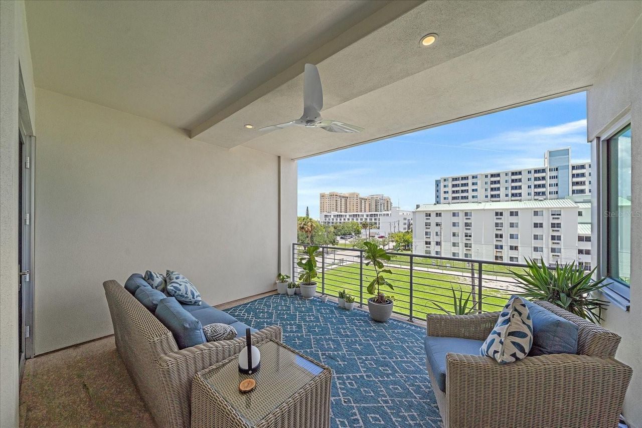 332 Cocoanut Avenue, Unit 406, Sarasota, FL 34236 Photo