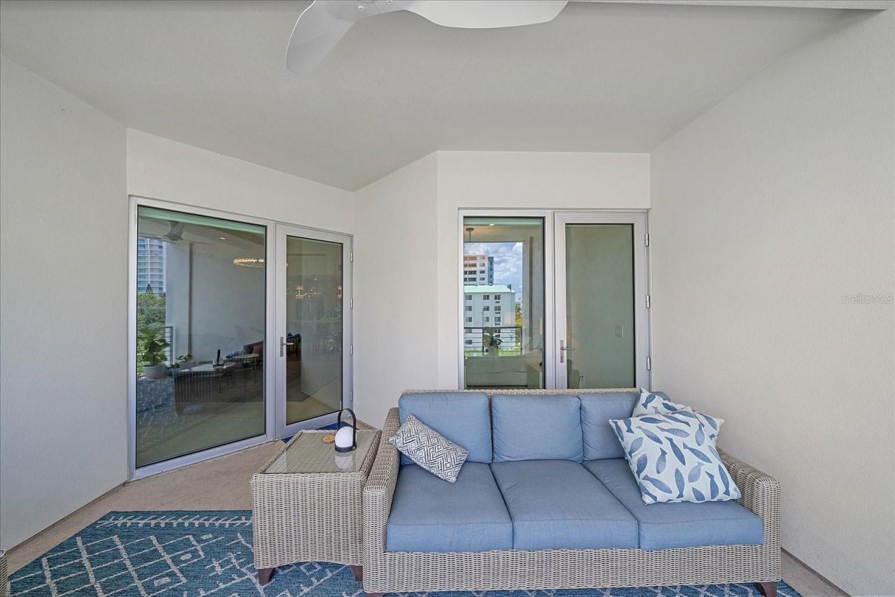 332 Cocoanut Avenue, Unit 406, Sarasota, FL 34236 Photo