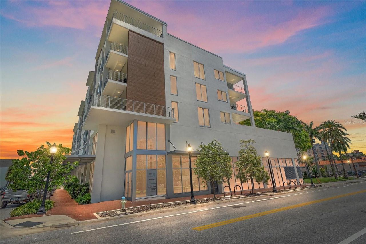 332 Cocoanut Avenue, Unit 406, Sarasota, FL 34236 Photo