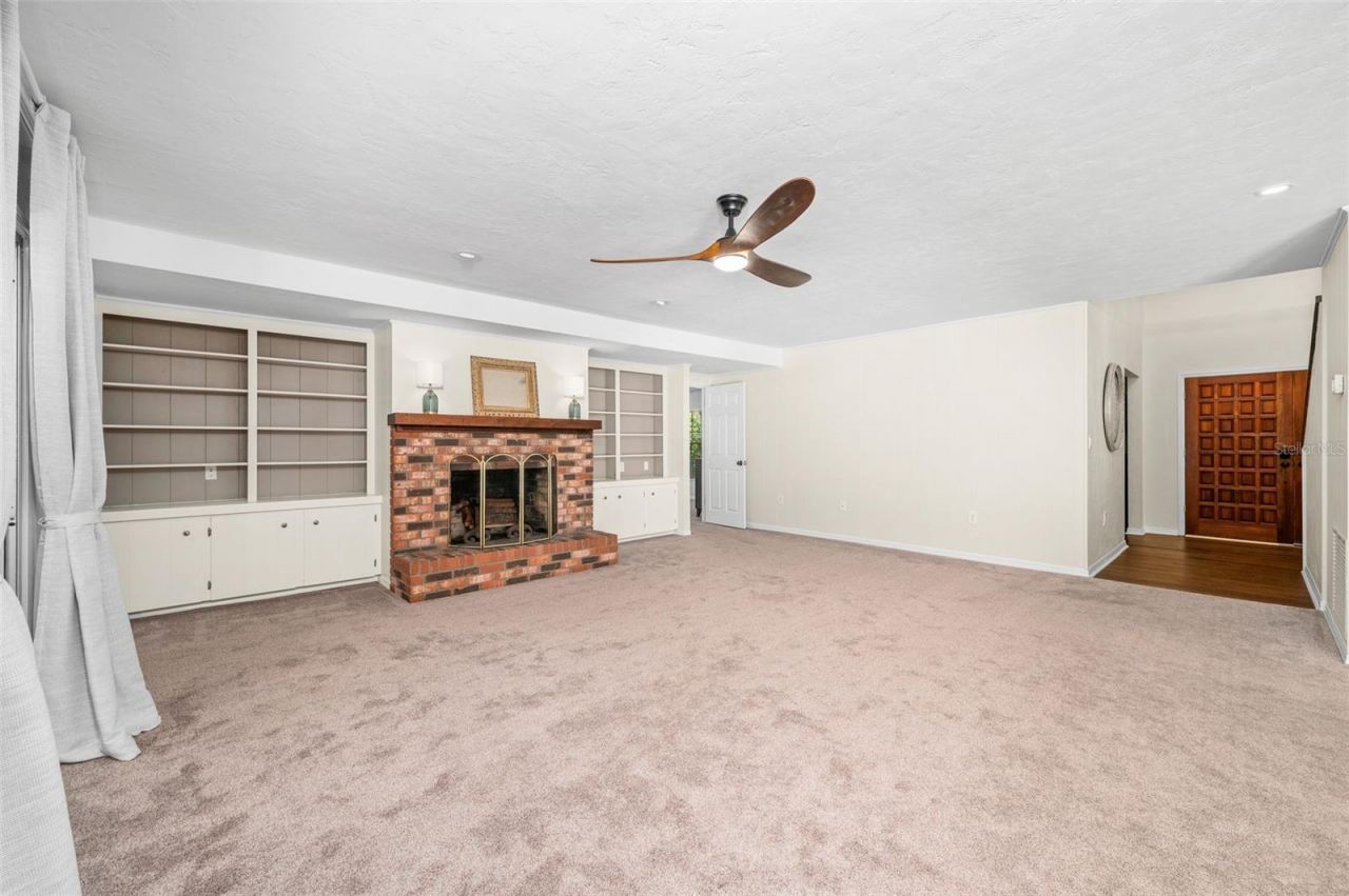 8115 SW 1st Place, Gainesville, FL 32607 Photo